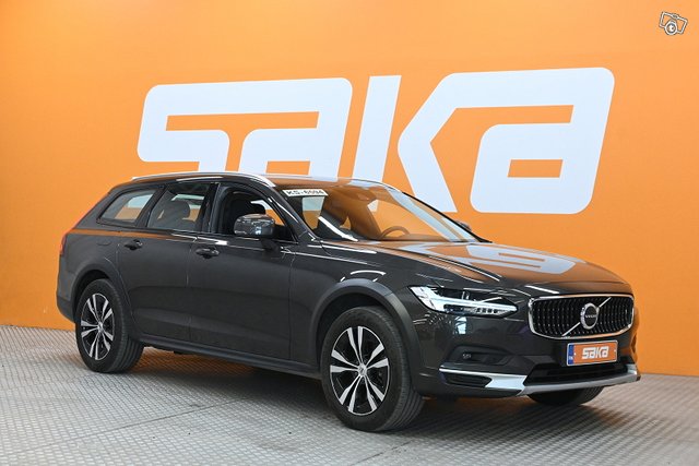 Volvo V90 Cross Country
