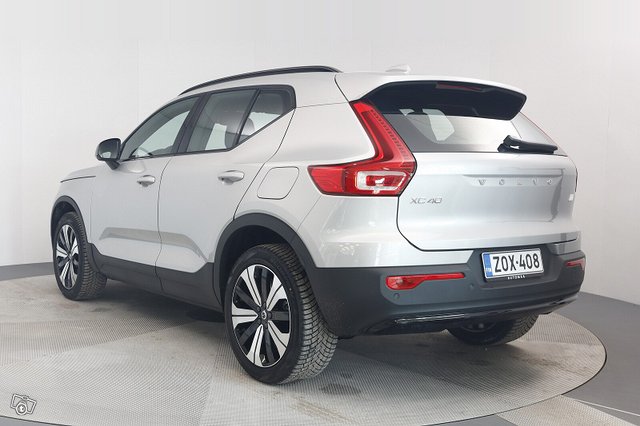 Volvo XC40 3