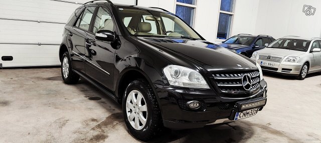 Mercedes-Benz ML, kuva 1