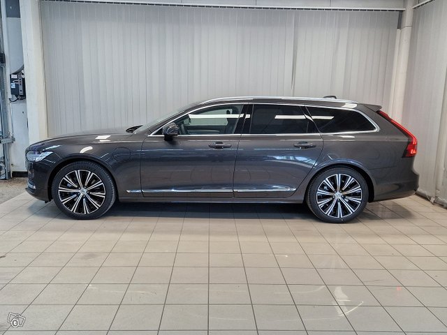Volvo V90 19