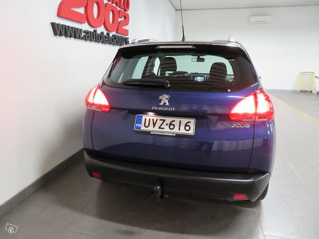 Peugeot 2008 5