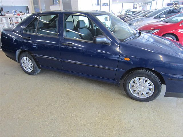 SEAT Toledo 6