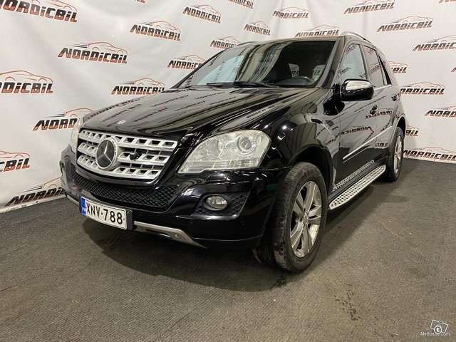 Mercedes-Benz ML, kuva 1