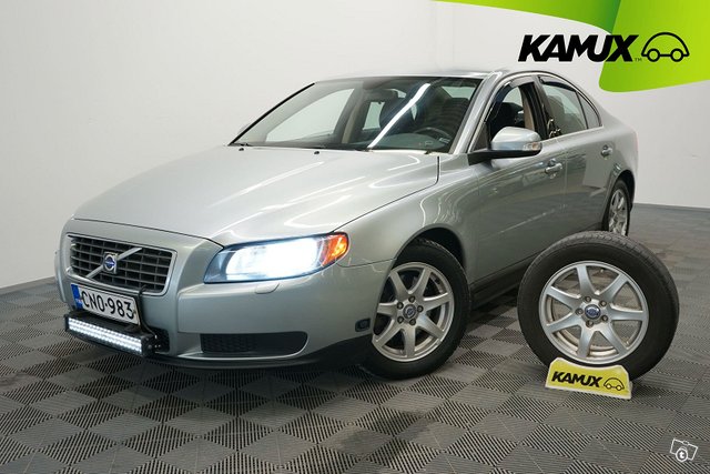 Volvo S80 23