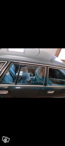 Nissan Cedric 4