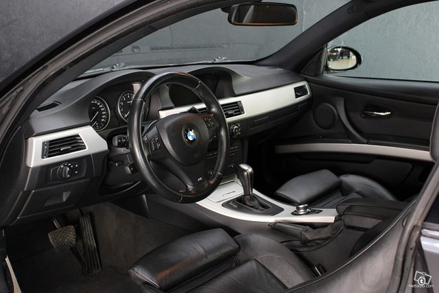 BMW 335 13