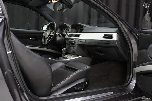 BMW 335 16