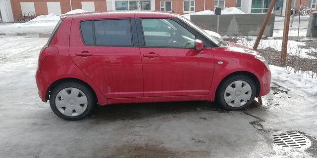 Suzuki Swift, kuva 1