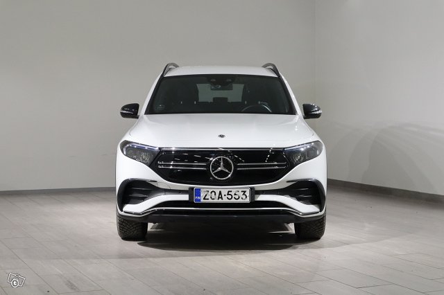 Mercedes-Benz EQB 2
