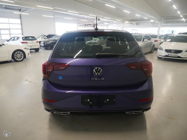 VOLKSWAGEN POLO 4