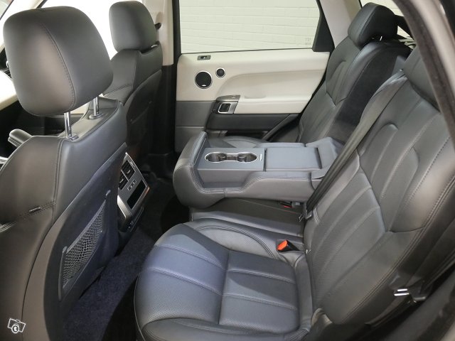 LAND ROVER RANGE ROVER SPORT 10