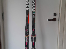 Rossignol Xium luistelusukset, Hiihto, Urheilu ja ulkoilu, Joensuu, Tori.fi Rossignol Xium luistelusukset, Hiihto, Urheilu ja ulkoilu, Joensuu, Tori.fi