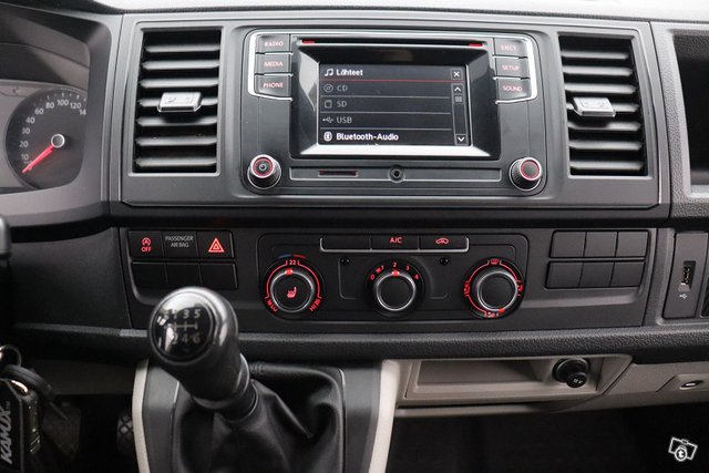 Volkswagen Transporter 12