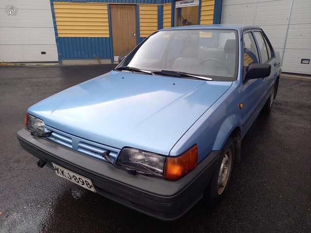 Nissan Sunny, kuva 1