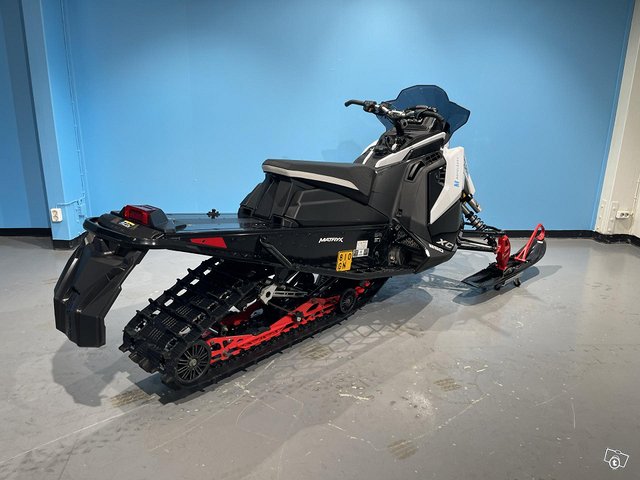 Polaris Indy 6