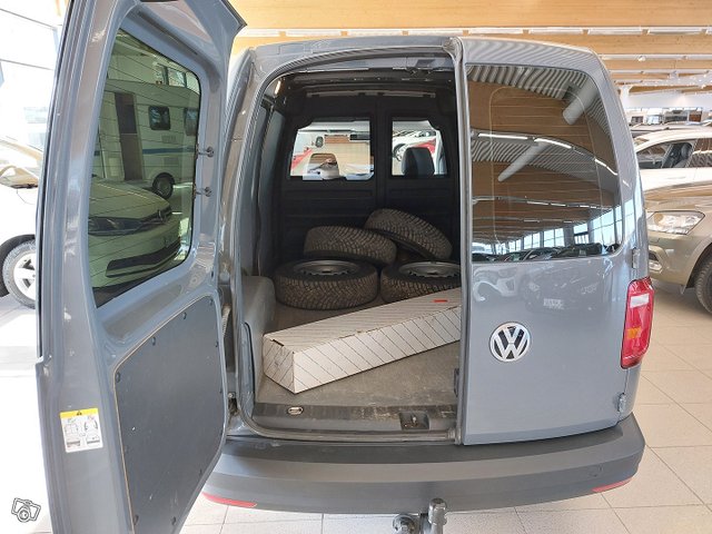 Volkswagen Caddy Maxi 8
