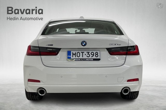 BMW 330 3