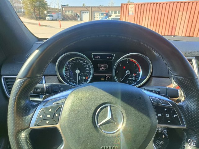 Mercedes-Benz GL 11