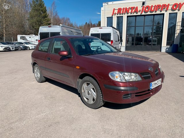 Nissan Almera