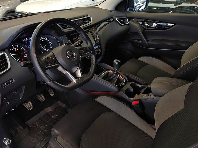 NISSAN Qashqai 4