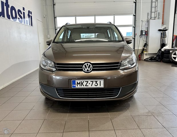 Volkswagen Touran 7