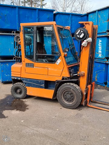 Trukki Toyota 2,5t, kuva 1
