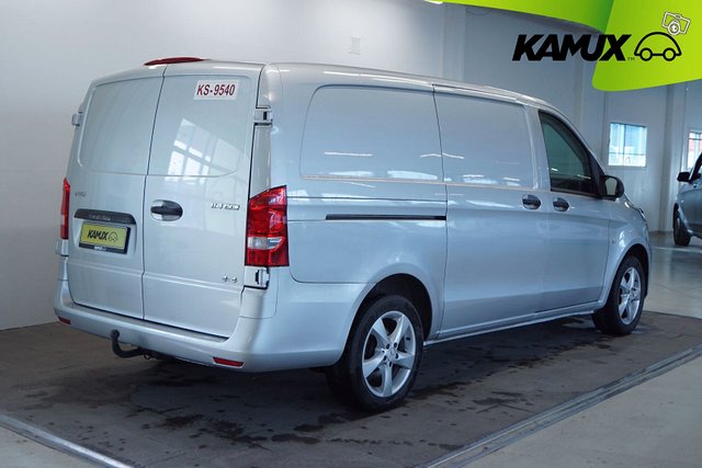 Mercedes-Benz Vito 4