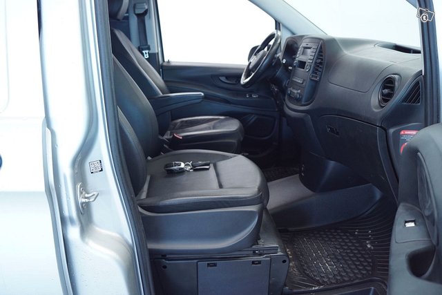 Mercedes-Benz Vito 11
