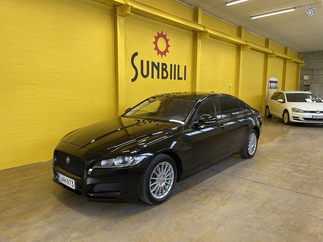 Jaguar XF