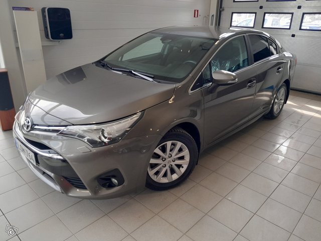 Toyota Avensis, kuva 1