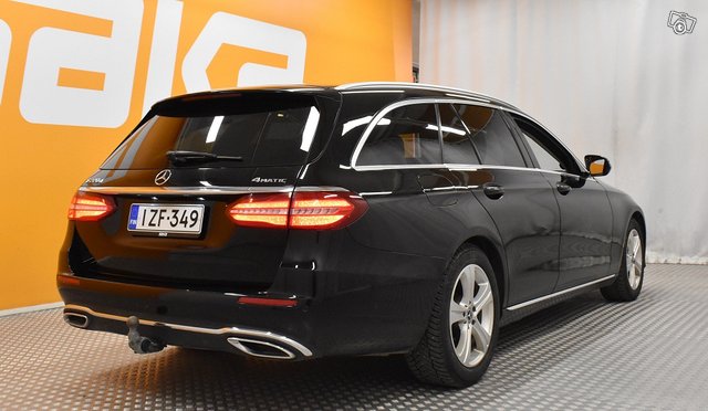 Mercedes-Benz E 9