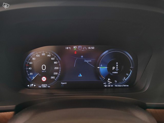 VOLVO V90 6