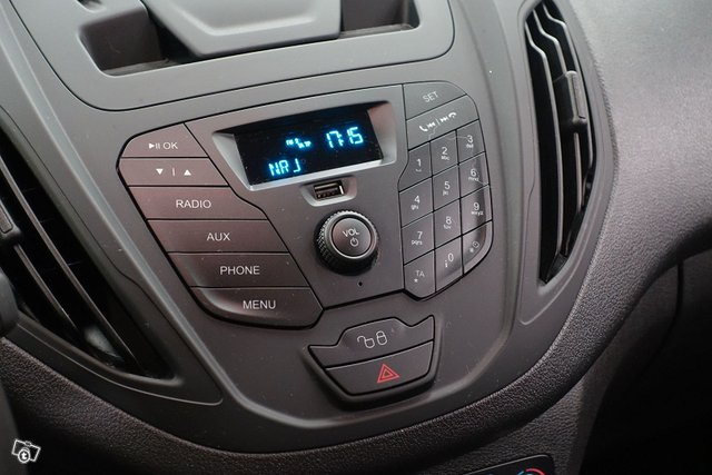 Ford Transit Courier 20
