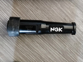 NGK tulpanhattuja, Muut motovaraosat ja tarvikkeet, Mototarvikkeet ja varaosat, Kajaani, Tori.fi NGK tulpanhattuja, Muut motovaraosat ja tarvikkeet, Mototarvikkeet ja varaosat, Kajaani, Tori.fi