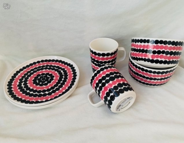 Marimekko Pinkki räsymatto astioita, ...