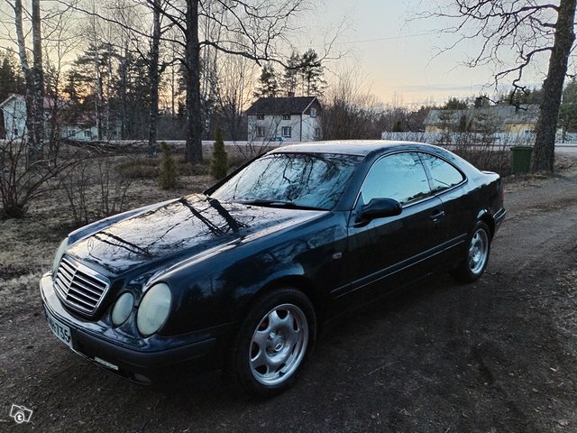 Mercedes-Benz CLK 200, kuva 1