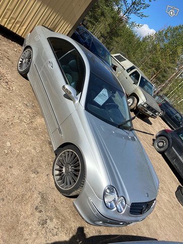 Mercedes-Benz CLK, kuva 1