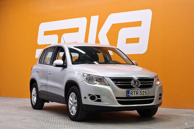 Volkswagen Tiguan 1