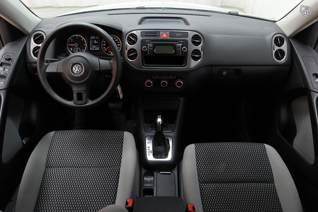 Volkswagen Tiguan 11
