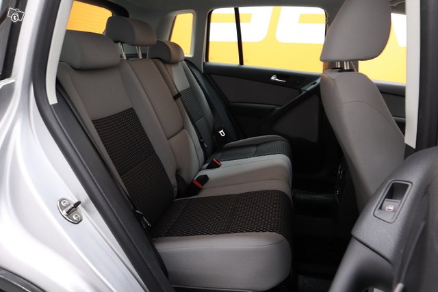 Volkswagen Tiguan 13