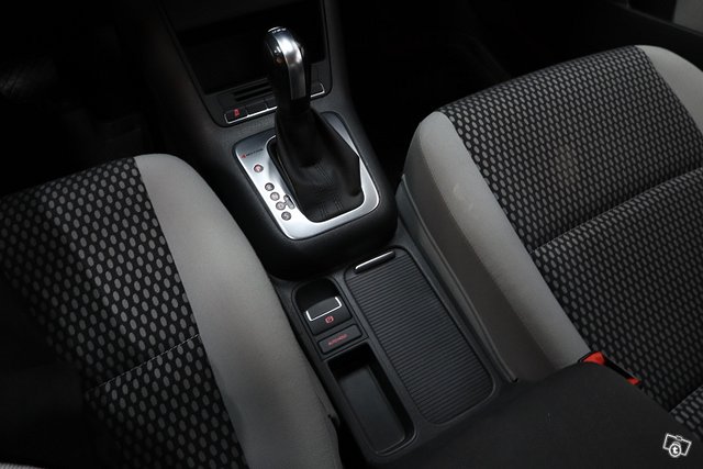 Volkswagen Tiguan 16