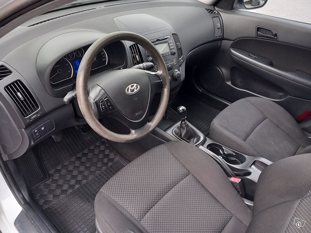 Hyundai i30 10