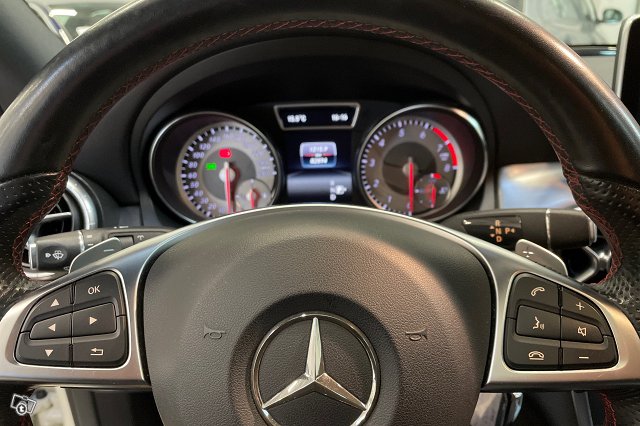 MERCEDES-BENZ CLA 15