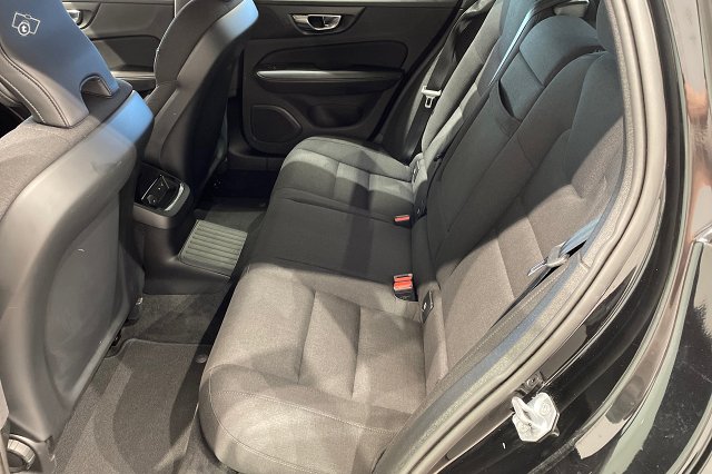Volvo V60 11