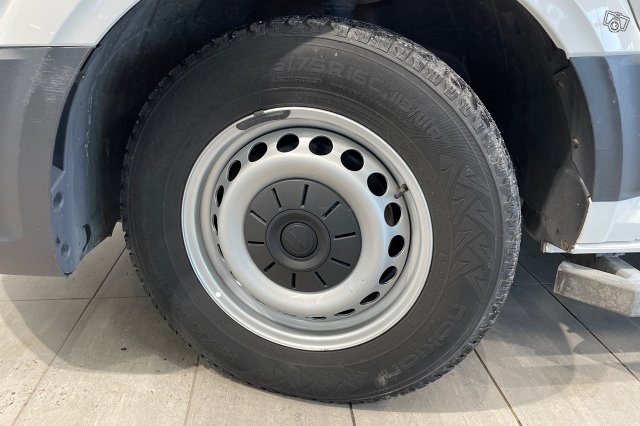 Volkswagen Crafter 13