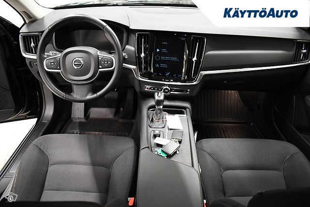 VOLVO V90 17
