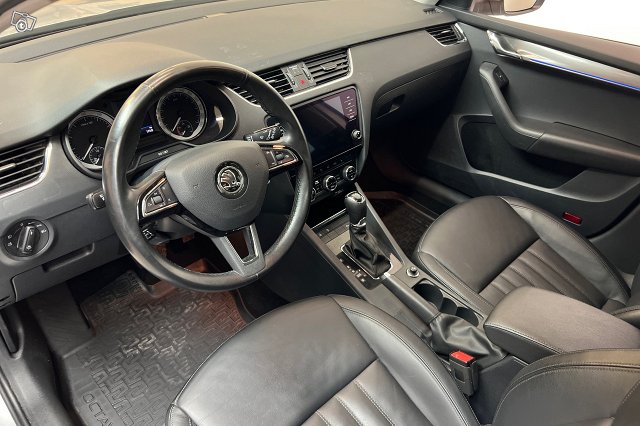 Skoda Octavia 10