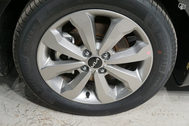 Kia Rio 9