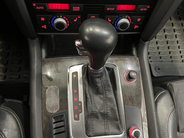 Audi Q7 16