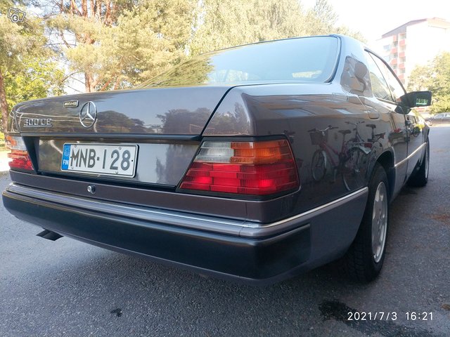 Mercedes-Benz E-sarja 5